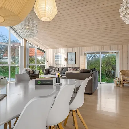 Lovely With Sauna, Located 200 Meters From The North Sea In Klitmoller Feriehus *