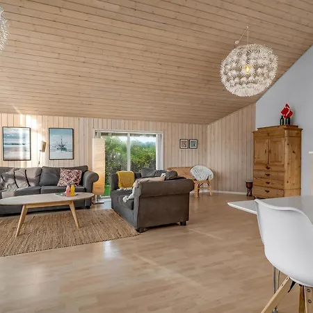 Lovely With Sauna, Located 200 Meters From The North Sea In Klitmoller *